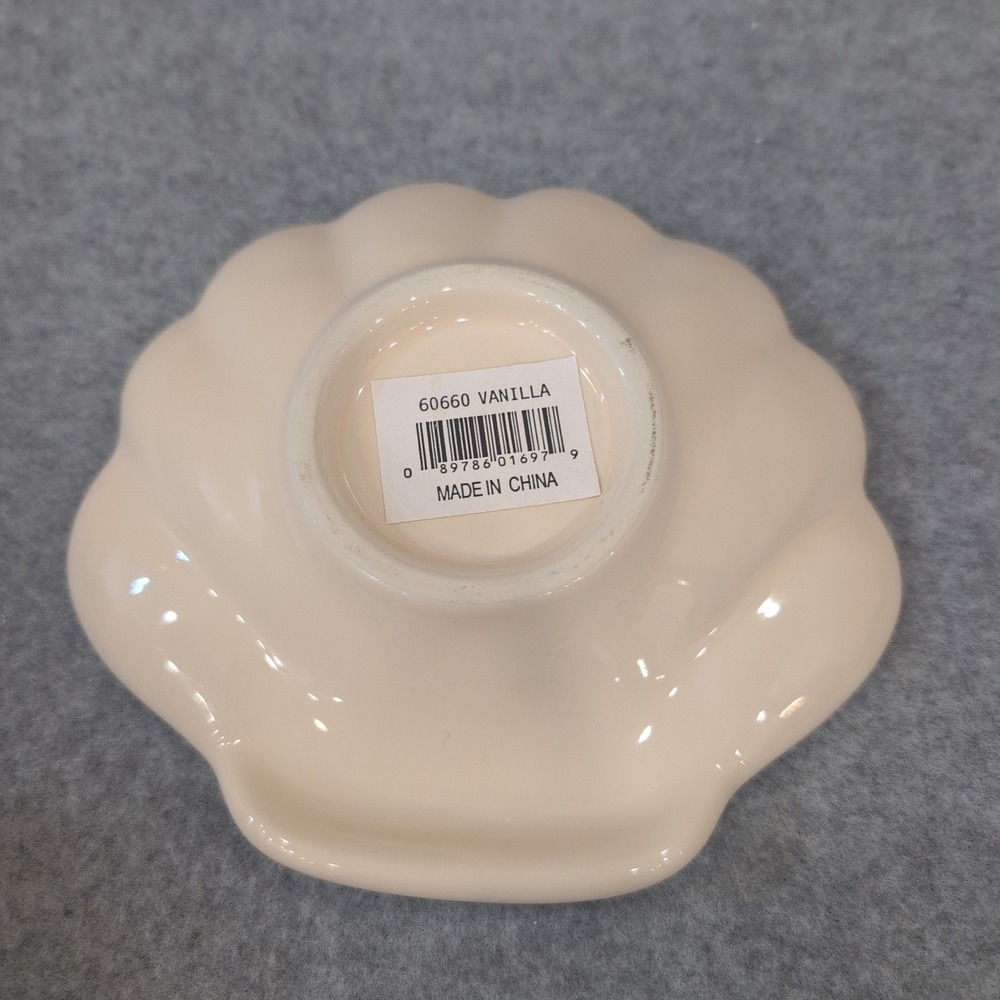 Vanilla Shell Soap Dish Plate Small‎ Decor Tray Coastal Cottagecore Jewelry - Picture 2 of 3